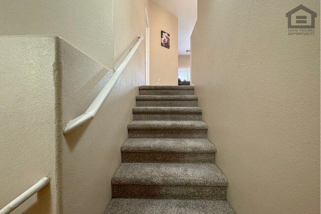 Foto del edificio - 2Bed/2Bath Condo in North Chandler! Ready for Immediate Move-In!