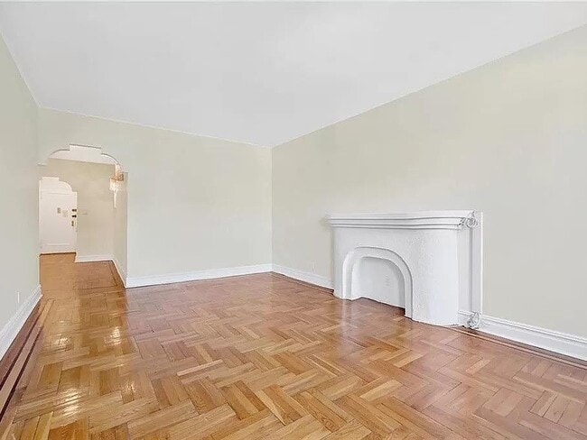 Foto del edificio - 8020 4th Ave