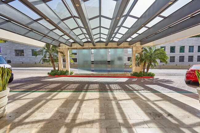 Entrance - 121 S Hope St