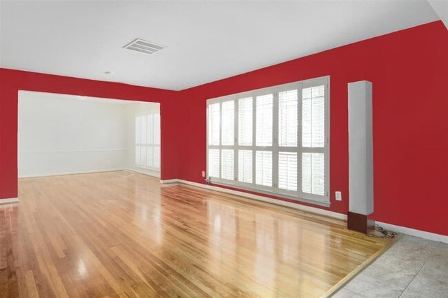 Building Photo - 4015 Mischire Dr