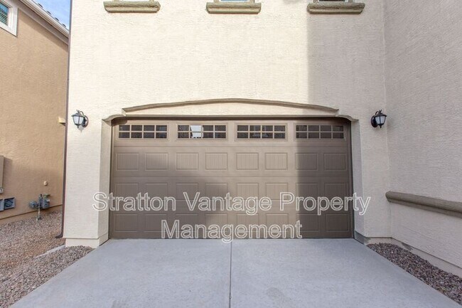 Building Photo - 645 S Melvin St