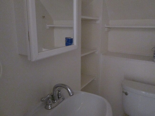 Building Photo - 53 Broadway