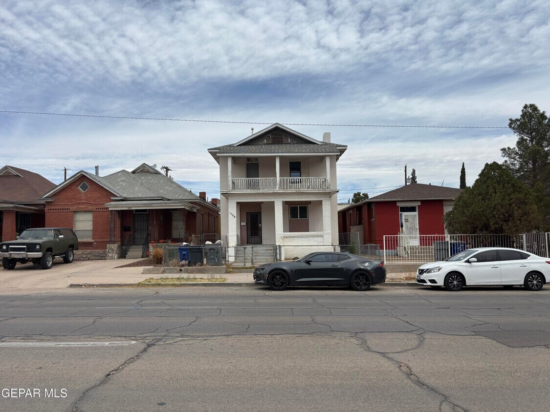 Foto principal - 1005 Arizona Ave