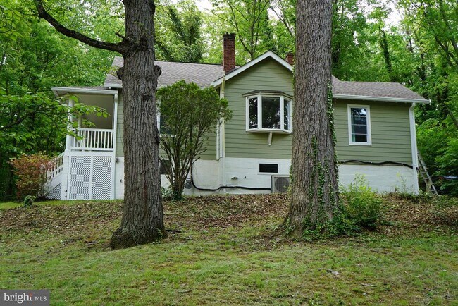 Foto del edificio - 4111 Old Mill Rd