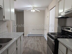 Building Photo - 204 Charleston Blvd
