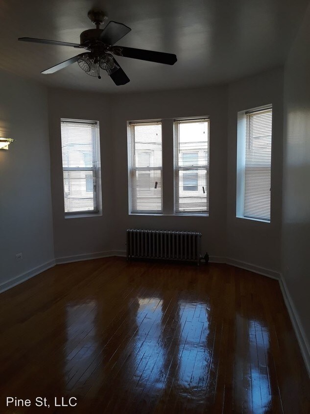 Primary Photo - 314-314 N Pine Ave