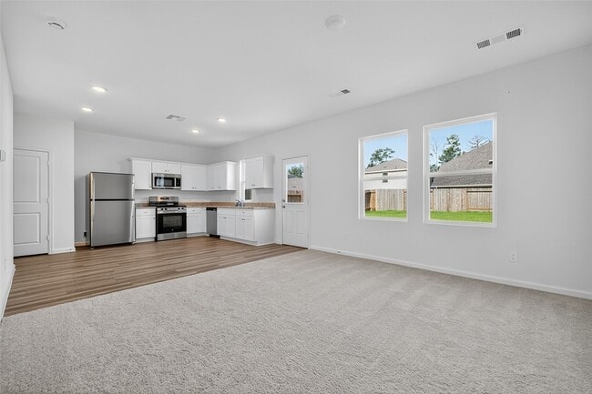 Building Photo - 18752 Lucas Michael Wy