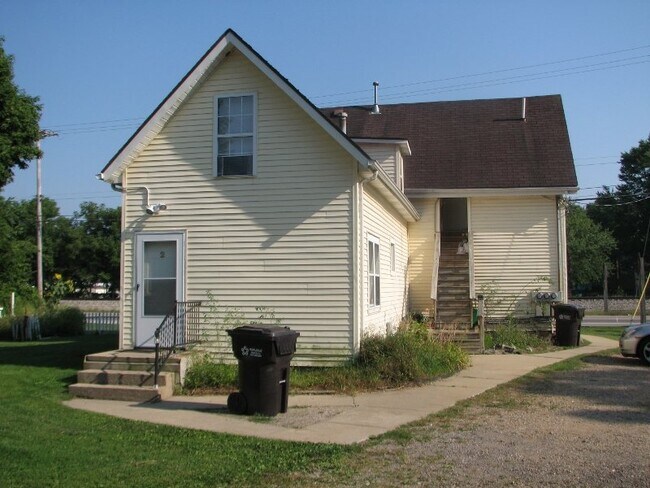 Foto del edificio - 151 W Battle Creek St