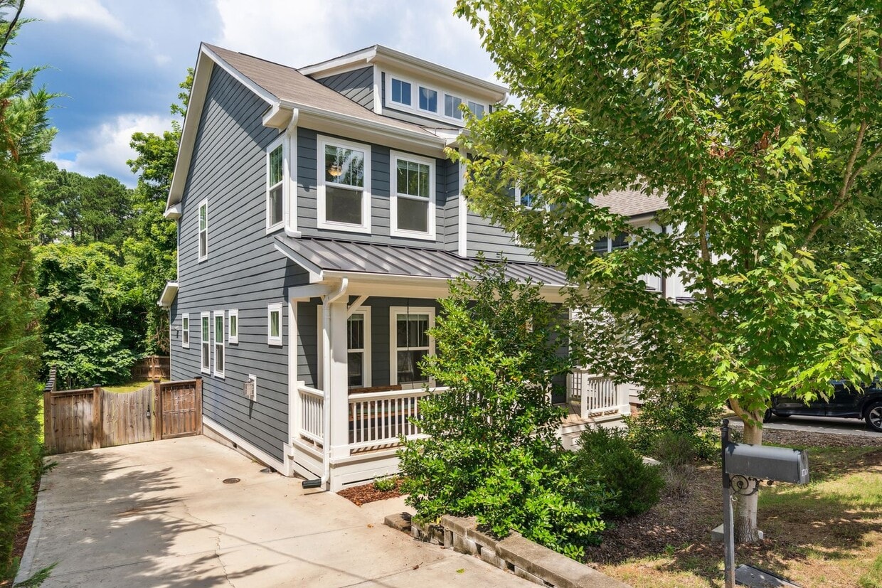 Available Now! Gorgeous Two-Story 4bd/3ba ... - Available Now! Gorgeous Two-Story 4bd/3ba ...