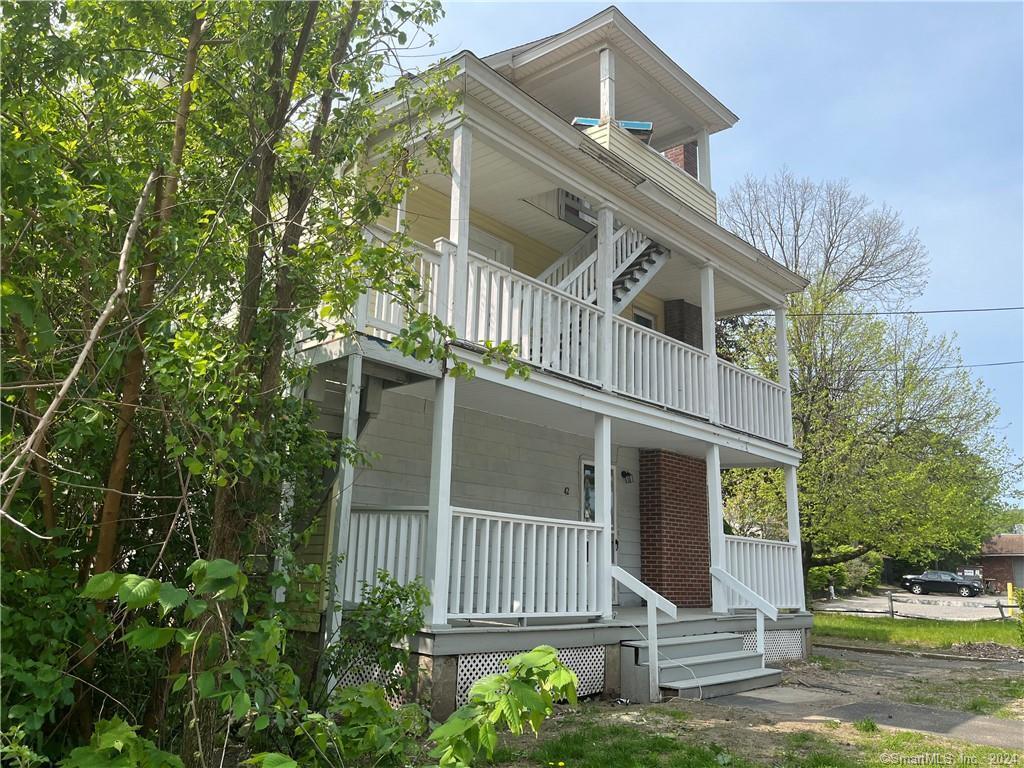 Primary Photo - 42-44 E Albert St
