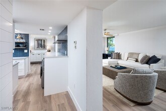 Building Photo - 10475 Gulf Shore Dr