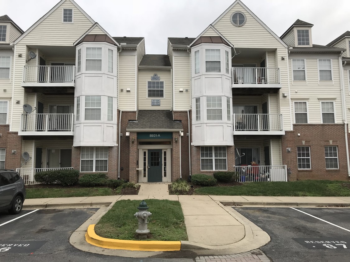 8931 Town Center Cir, Upper Marlboro, MD 20774 Condo for Rent in