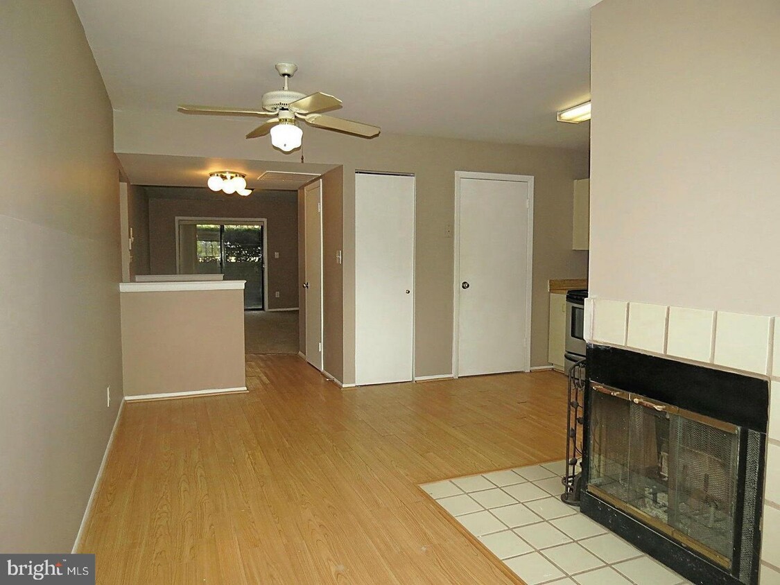Primary Photo - 6907 Jones View Dr
