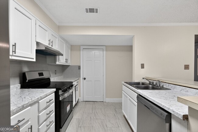 Foto del edificio - 898 Chippendale Ln