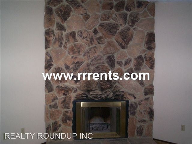 Building Photo - 8976-8978 Laguna Vista Ct