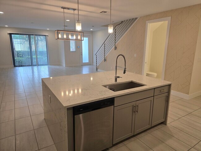 Foto del edificio - 3748 Lambert Ave