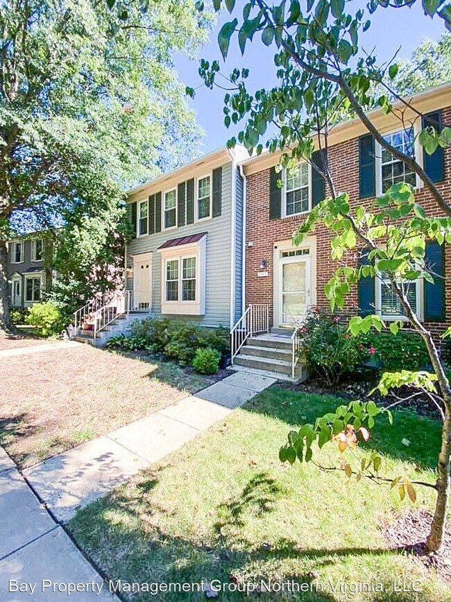 Building Photo - 2 br, 2.5 bath House - 7447 Hatherleigh Ct
