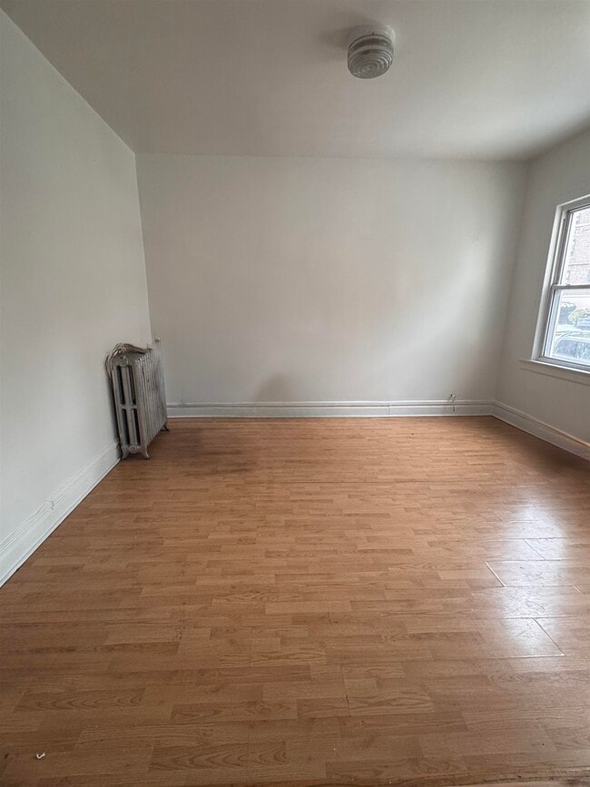 Foto del edificio - 318 Randolph Ave