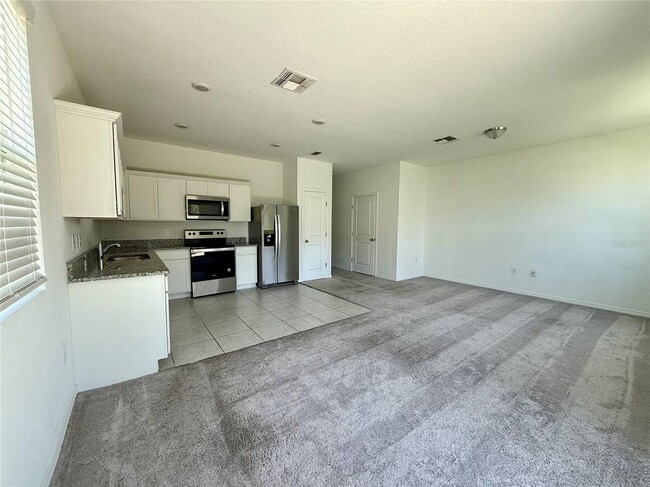 Building Photo - 476 Madison Dr