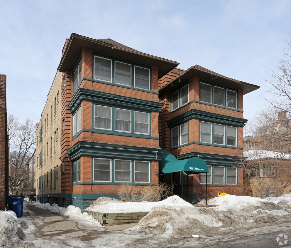 Primary Photo - 1928 Emerson Ave S