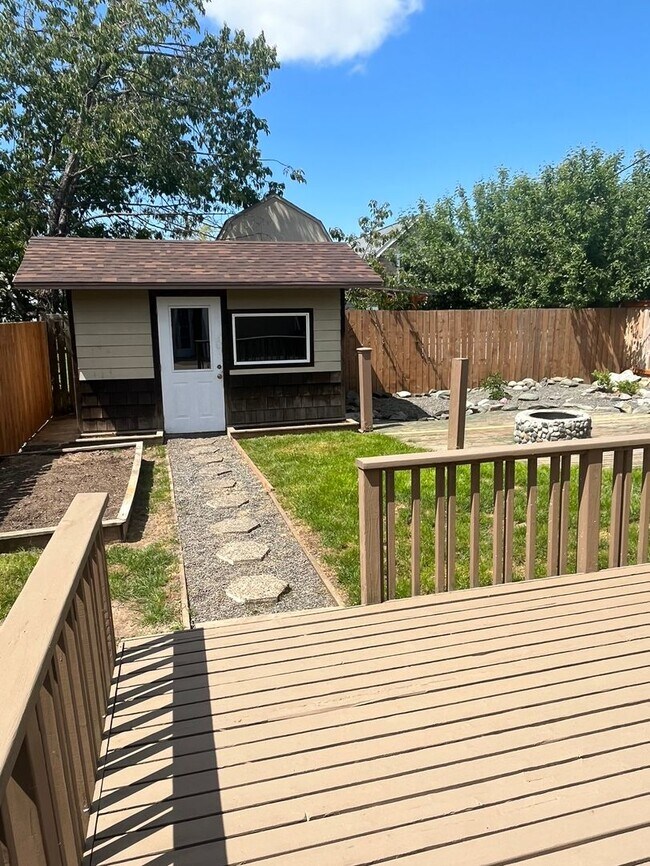 Foto del edificio - PRELEASING: Updated 3 bed/1 bath Rambler in Roosevelt Neighborhood!