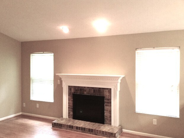 Foto del edificio - 3915 Little Creek Dr