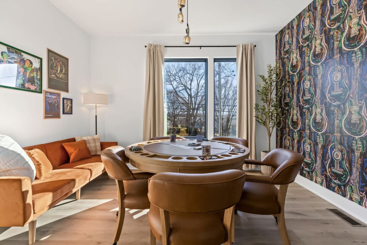 Foto principal - 554 Rosedale Ave