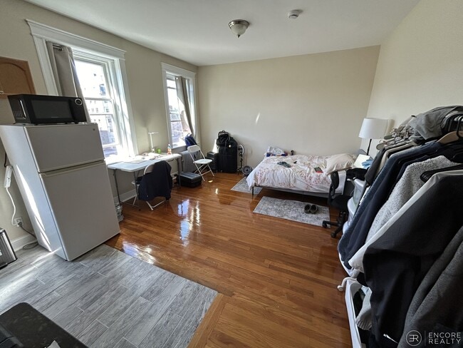 Building Photo - 1185 Commonwealth Ave