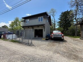 Building Photo - 518 W Hayes St