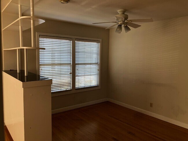 Building Photo - 468 Margarita Ave