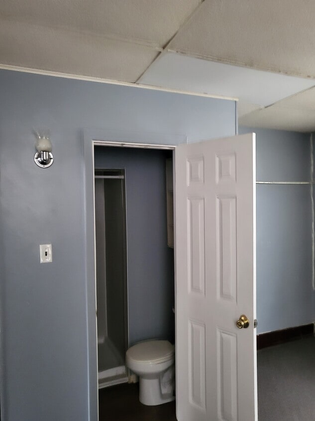 Building Photo - 653 Duss Ave