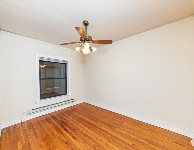 Building Photo - 1313 Oak Ave