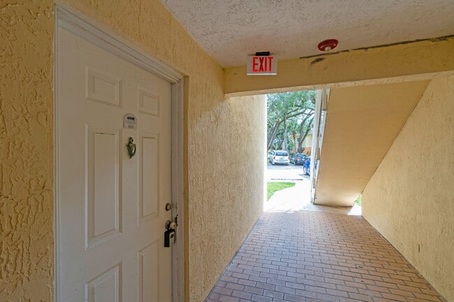 Foto del edificio - 3680 N 56th Ave
