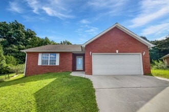 Building Photo - 4201 Miracle Ln