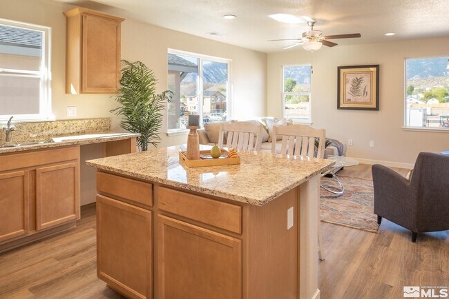 Foto del edificio - 3455 W Garden St