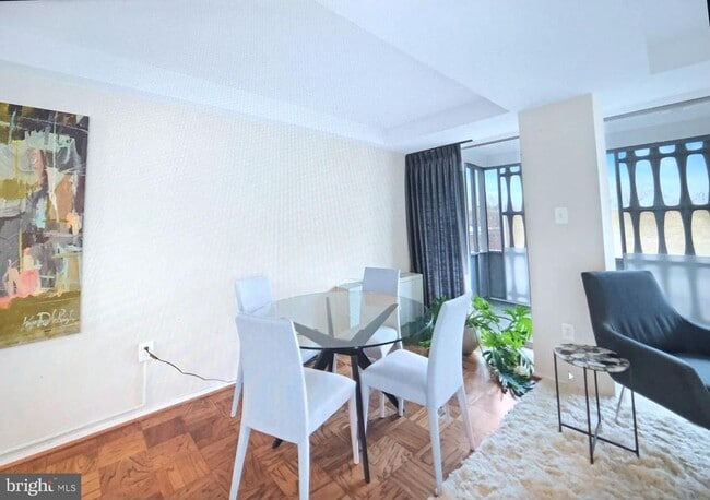 Building Photo - 1311 Delaware Ave SW