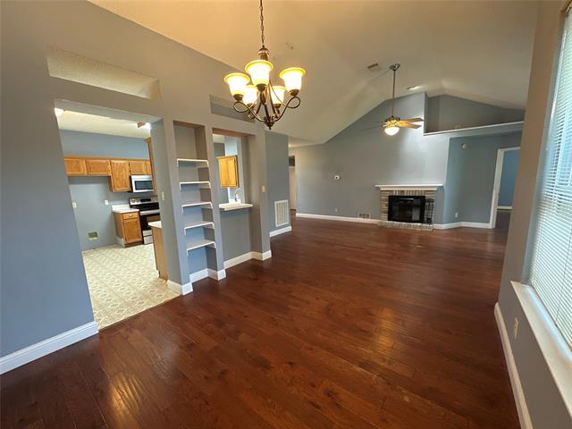 Foto del edificio - 2336 Timber Creek Dr