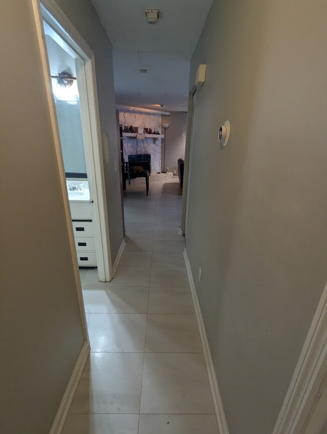 Photo - 4247 Windward Ln House