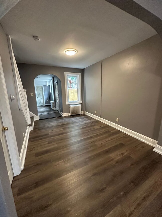Building Photo - Beautiful Lancaster City 3 BR For Rent