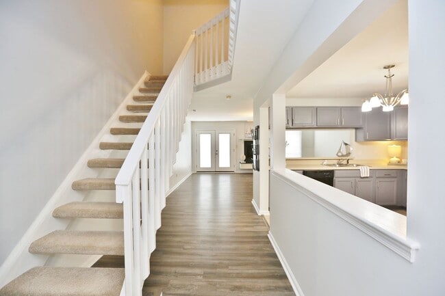 Building Photo - 1519 Sword Dancer Dr