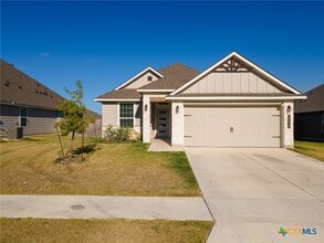 Building Photo - 259 Great Hills Dr