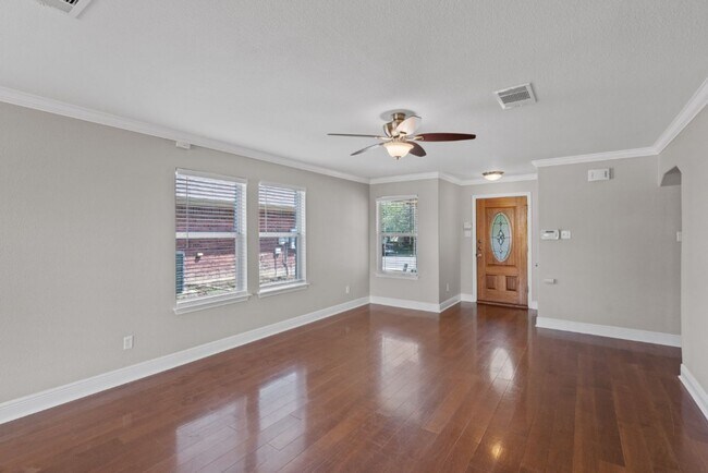 Building Photo - 3417 Savage Springs Dr, Austin, Texas 78754