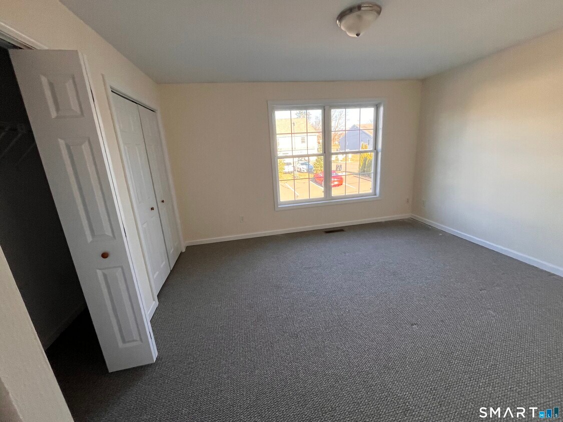 Primary Photo - 2470 Boston Post Rd