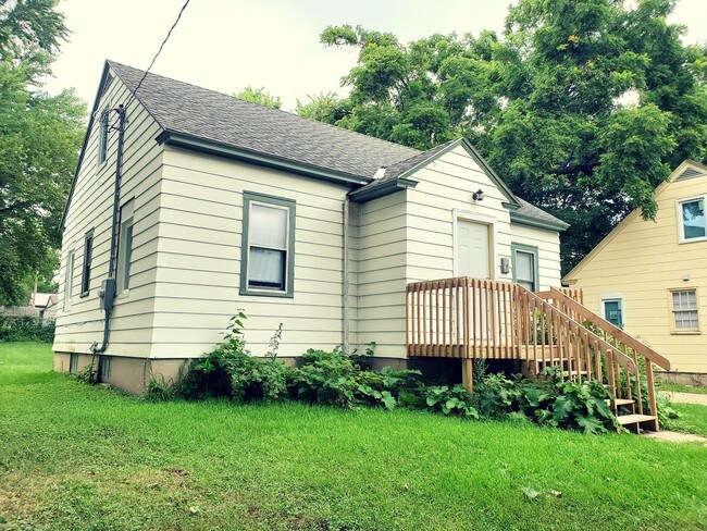 Foto del edificio - 707 7th St NW