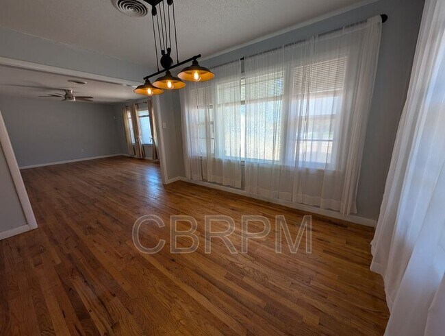 Foto del edificio - 3820 32nd St