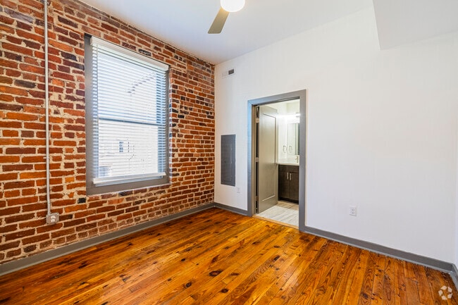 1BR, 1BA - 626SF - Bedroom - 18th Street Lofts