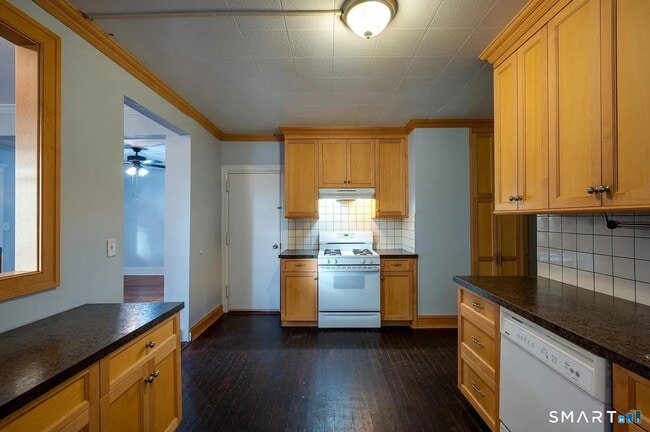 Building Photo - 166 Beaver St