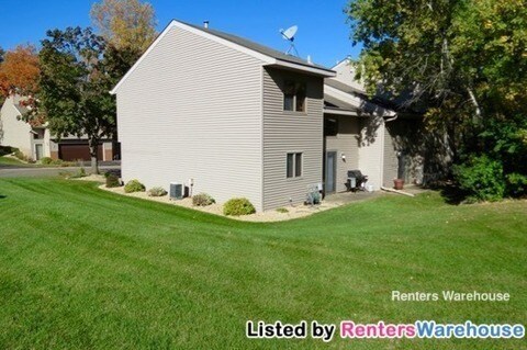 Foto del edificio - 2334 Hillwood Dr E