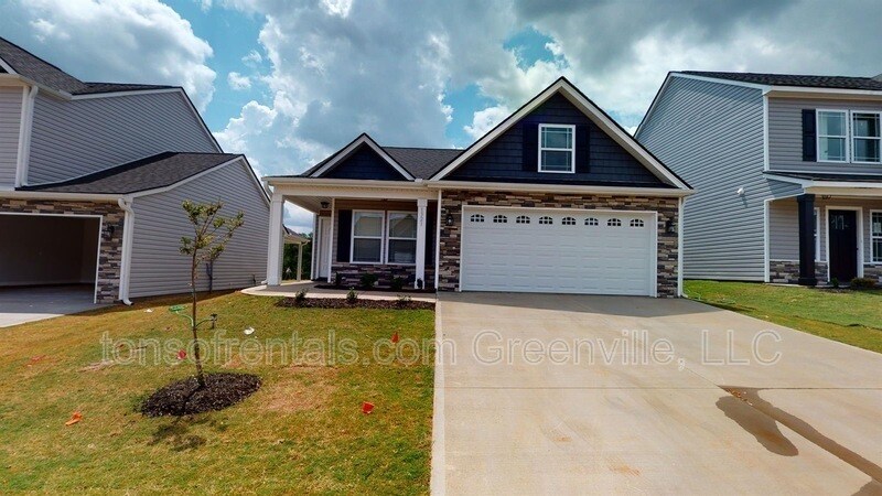 Primary Photo - 1321 Romany Ct