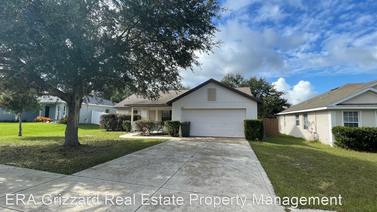 Primary Photo - 3 br, 2 bath House - 209 Goldie Street